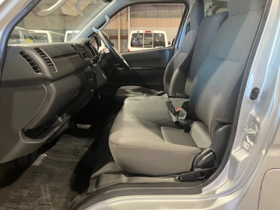2019 TOYOTA HIACE +++ 4WD +++ DIESEL TURBO **$4000 REDUCED!!**