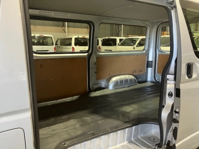 2019 TOYOTA HIACE +++ 4WD +++ DIESEL TURBO **$4000 REDUCED!!**