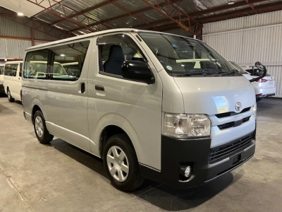 2019 TOYOTA HIACE +++ 4WD +++ DIESEL TURBO **SOLD SOLD SOLD**