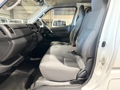 2020 Toyota Hiace LWB DIESEL TURBO