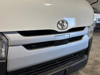 2020 Toyota Hiace LWB DIESEL TURBO