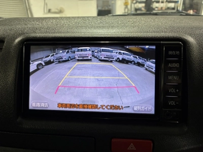 2020 Toyota Hiace / 6 SEATER 