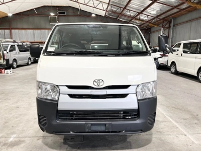 2018 Toyota Hiace = 4X4 = ONLY 123kms