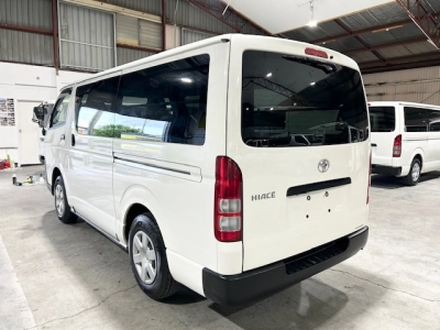 2018 Toyota Hiace = 4X4 = ONLY 123kms