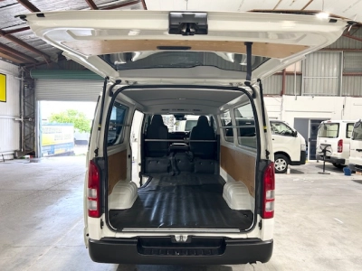 2018 Toyota Hiace = 4X4 = ONLY 123kms