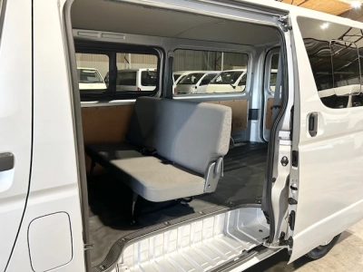 2018 Toyota Hiace - 6 Seater - Full Options