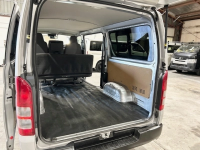 2018 Toyota Hiace *** $4200 REDUCED *** 6 SEATERS
