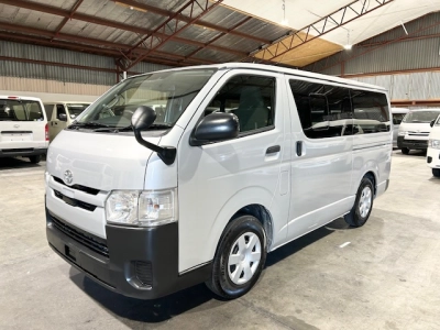 2018 Toyota Hiace *** $4200 REDUCED *** 6 SEATERS