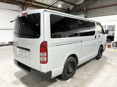 2021 Toyota Hiace Facelift Model =4X4= 6 SEATER