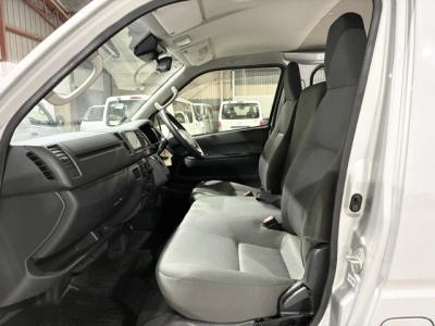 2021 Toyota Hiace Facelift Model =4X4= 6 SEATER