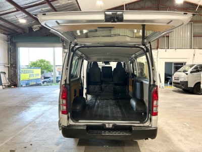 2019 Toyota Hiace =4X4= 6 Seaters $500DISCOUNTED FOR FUEL (1 WEEK ONLY)