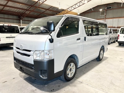 2019 Toyota Hiace =4X4= 6 Seaters $500DISCOUNTED FOR FUEL (1 WEEK ONLY)