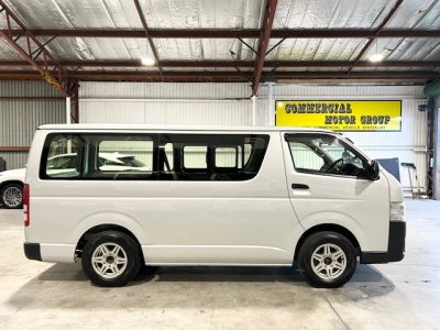2019 Toyota Hiace =4X4= 6 Seaters $500DISCOUNTED FOR FUEL (1 WEEK ONLY)