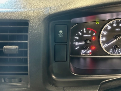 2020 Toyota Hiace = 4WD 4WD = NEW YEAR SALE