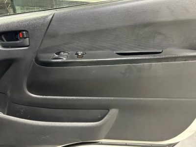 2020 Toyota Hiace = 4WD 4WD = NEW YEAR SALE