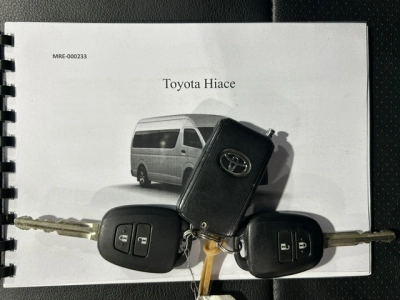 2017 Toyota Hiace 4X4 SUPER LONG WHEEL BASE _ GL PACKAGE