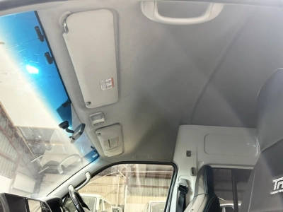 2017 Toyota Hiace 4X4 SUPER LONG WHEEL BASE _ GL PACKAGE