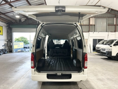 2017 Toyota Hiace 4X4 SUPER LONG WHEEL BASE _ GL PACKAGE