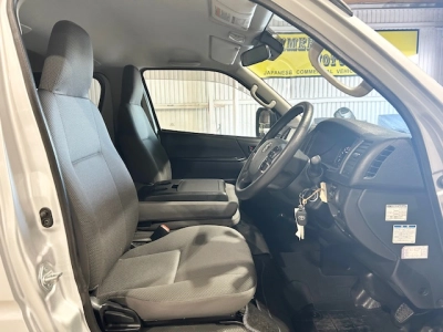 2020 Toyota Hiace GL PACKAGE =4X4= 