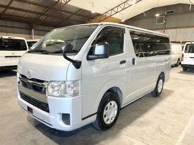 2020 Toyota Hiace GL PACKAGE =4X4= FULL OPTION 