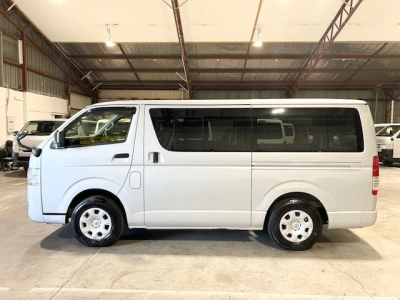 2020 Toyota Hiace GL PACKAGE =4X4= FULL OPTION 