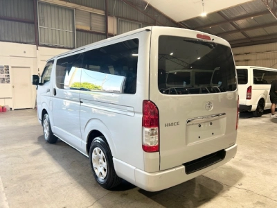 2020 Toyota Hiace GL PACKAGE =4X4= FULL OPTION 