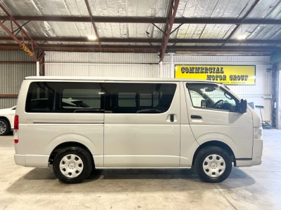 2020 Toyota Hiace GL PACKAGE =4X4= FULL OPTION 