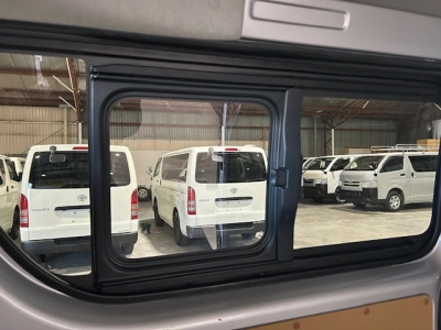 2020 Toyota Hiace GL PACKAGE =4X4= 
