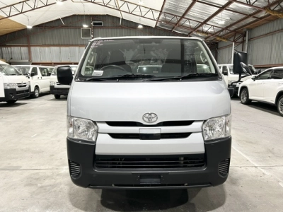 2018 Toyota Hiace =4X4= $1000 DISCOUNTED for Fuel