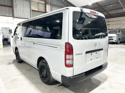 2018 Toyota Hiace =4X4= $1000 DISCOUNTED for Fuel