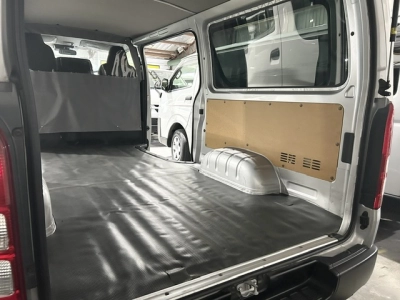 2018 Toyota Hiace =4X4= $1000 DISCOUNTED for Fuel