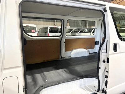 2020 Latest FACELIFT Model Toyota Hiace *** 4WD 4WD 4WD *** $4000 REDUCED