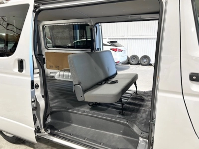 2021 Toyota Hiace Facelift Model 4X4 4X4 4X4 =ROOFRACK=
