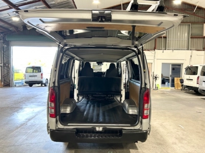 2021 Toyota Hiace Facelift Model 4X4 4X4 4X4 =ROOFRACK=