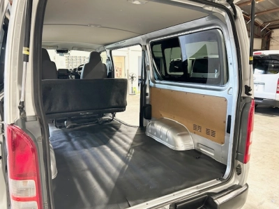 2021 Toyota Hiace Facelift Model 4X4 4X4 4X4 =ROOFRACK=