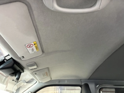 2018 Toyota Hiace GLPACKAGE =2WD= DUAL AIRBAGS / 6 SEATER