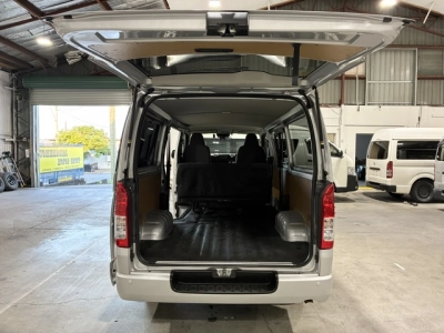 2018 Toyota Hiace GLPACKAGE =2WD= DUAL AIRBAGS / 6 SEATER
