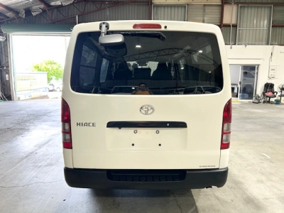 2019 Toyota Hiace =4x4= Dual Airbags - Parking Sensors 