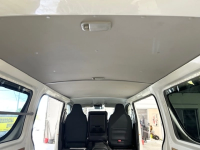 2019 Toyota Hiace =4x4= Dual Airbags - Parking Sensors 