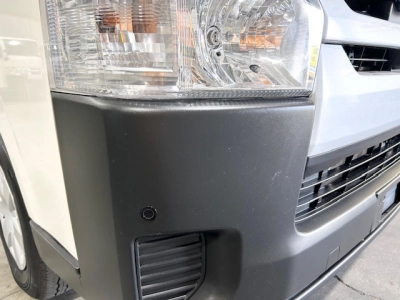 2019 Toyota Hiace =4x4= Dual Airbags - Parking Sensors 