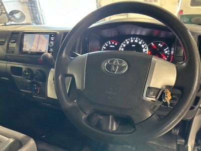 2018 Toyota Hiace 4WD * FREE ROOF RACK * 