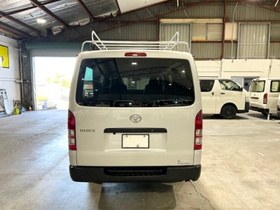 2018 Toyota Hiace 4WD * FREE ROOF RACK * 