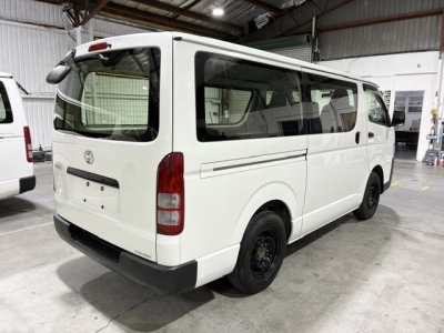 2017 Toyota Hiace ** 3L** =2wd= MID YEAR SUPER SALE