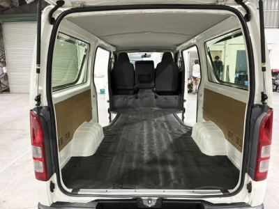 2017 Toyota Hiace ** 3L** =2wd= MID YEAR SUPER SALE