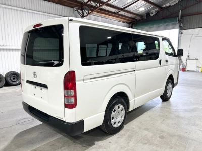 2022 Toyota Hiace Facelift = 4X4 = 6 Seaters