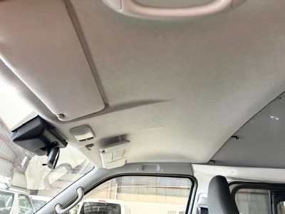 2022 Toyota Hiace Facelift = 4X4 = 6 Seaters