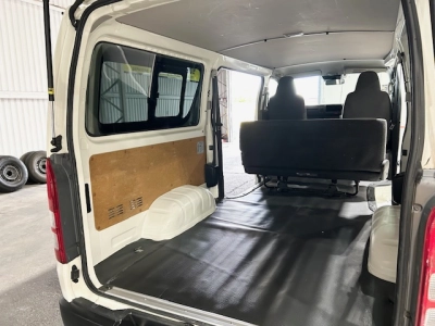 2022 Toyota Hiace Facelift = 4X4 = 6 Seaters