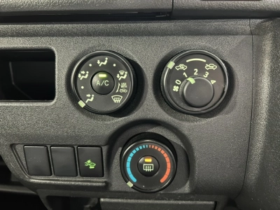 2020 Toyota Hiace =4X4= Facelift Model 6 SEATERS ** $1000 DISCOUNTED for Fuel