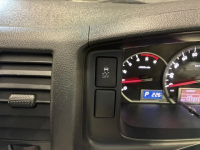 2020 Toyota Hiace = 4X4 = REAR AIRCON / 6 SEATER !!