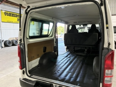 2020 Toyota Hiace = 4X4 = REAR AIRCON / 6 SEATER !!
